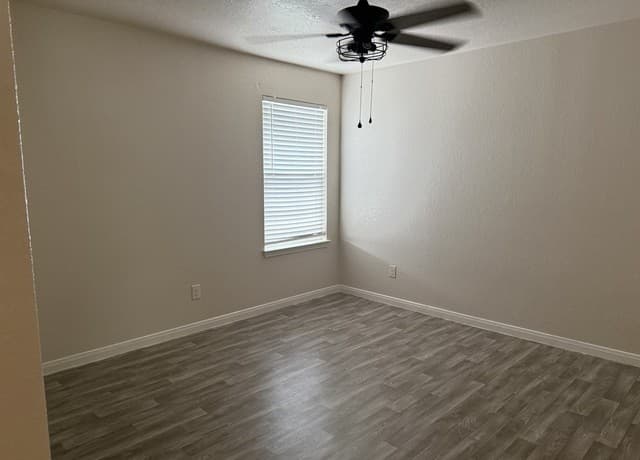 rental at 6537  Sabinal in San Antonio, TX — photo 5