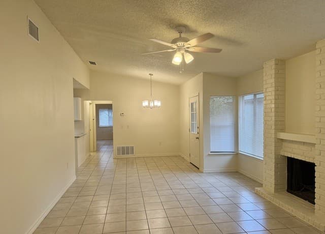 rental at 5507  Indian Peak St in San Antonio, TX — photo 2