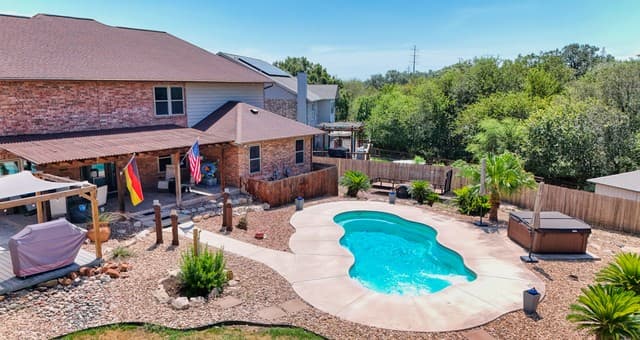 rental at 2802  Redsky Pass in San Antonio, TX — photo 3