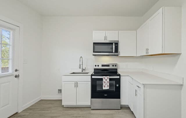 rental at 202  Bailey Unit 102 in San Antonio, TX — photo 4