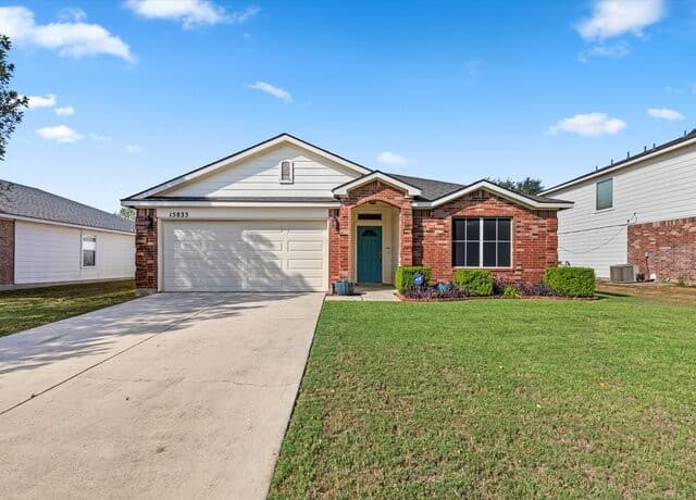 rental at 15835  Borwick Ln in Selma, TX — photo 1