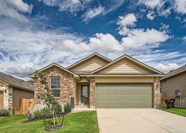 rental at 12015  Emerald Shore in San Antonio, TX — photo 1