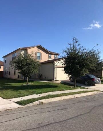 rental at 602  Cormorant in San Antonio, TX — photo 1