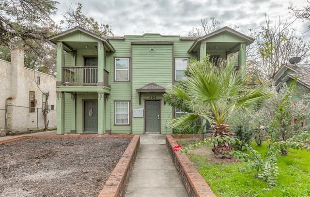 rental at 506  Fulton Ave Unit 2 in San Antonio, TX — photo 1