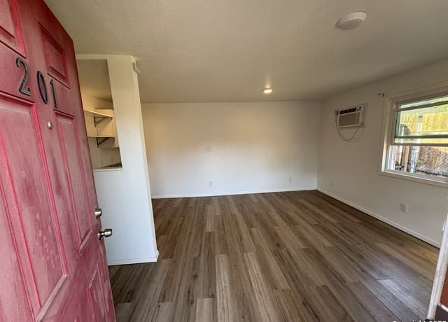 rental at 411  Cincinnati Unit 102 in San Antonio, TX — photo 1