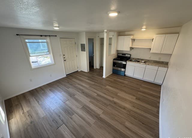 rental at 411  Cincinnati Unit 102 in San Antonio, TX — photo 4