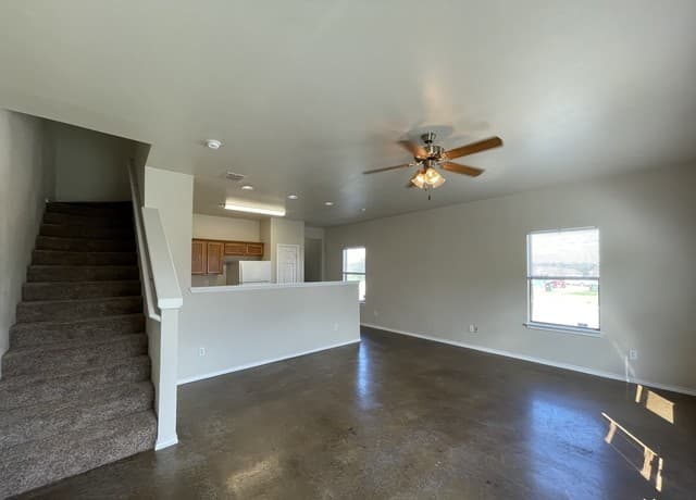 rental at 5630  Golf Mist Unit 1 in San Antonio, TX — photo 3
