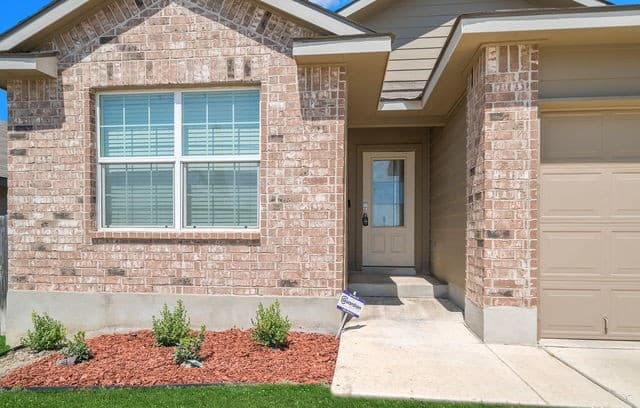 rental at 6927  Altair Chase in San Antonio, TX — photo 4
