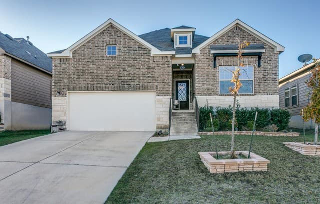 rental at 12445  Vista Rim in San Antonio, TX — photo 1
