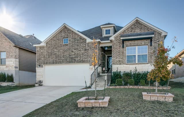 rental at 12445  Vista Rim in San Antonio, TX — photo 2