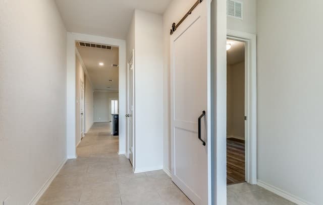 rental at 12445  Vista Rim in San Antonio, TX — photo 4