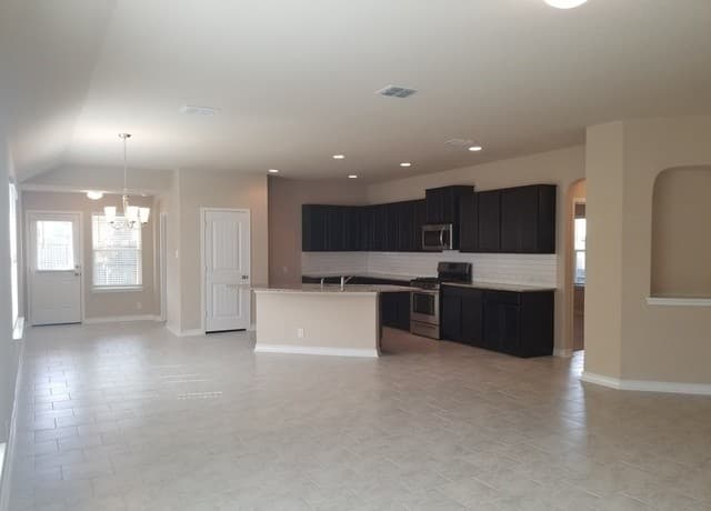 rental at 12365  Erstein Valley in Schertz, TX — photo 2