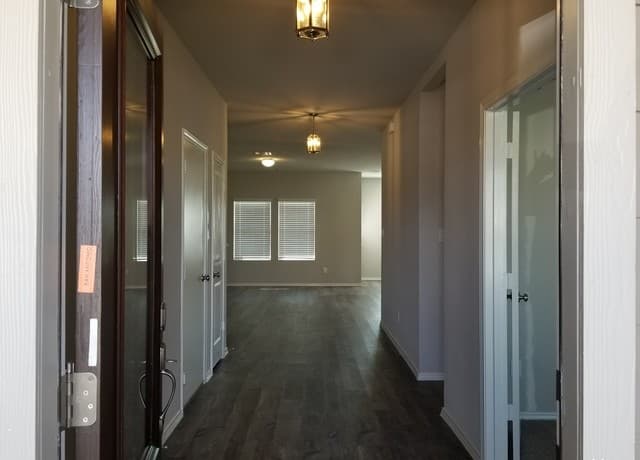 rental at 455  Agave Flats Dr in New Braunfels, TX — photo 4