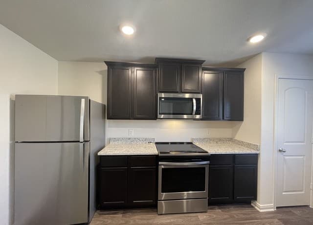 rental at 7319  Anchor Cyn in San Antonio, TX — photo 3