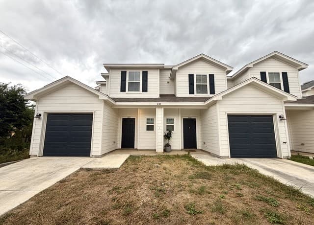 rental at 4138  Swans Lndg Unit 303 in San Antonio, TX — photo 2