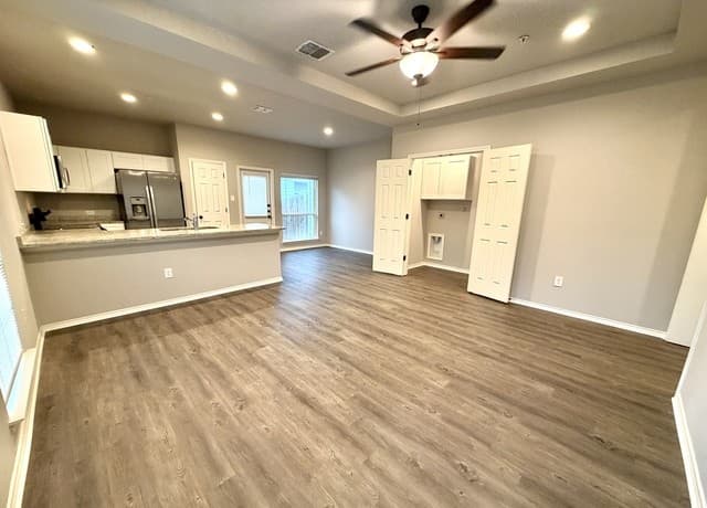 rental at 4138  Swans Lndg Unit 303 in San Antonio, TX — photo 5