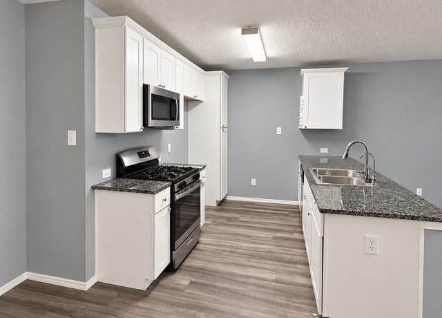 rental at 102  Samuel Kemper in San Antonio, TX — photo 3