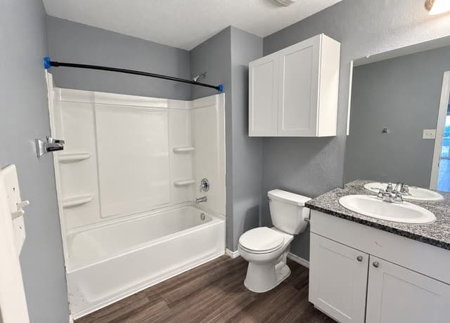 rental at 102  Samuel Kemper in San Antonio, TX — photo 4