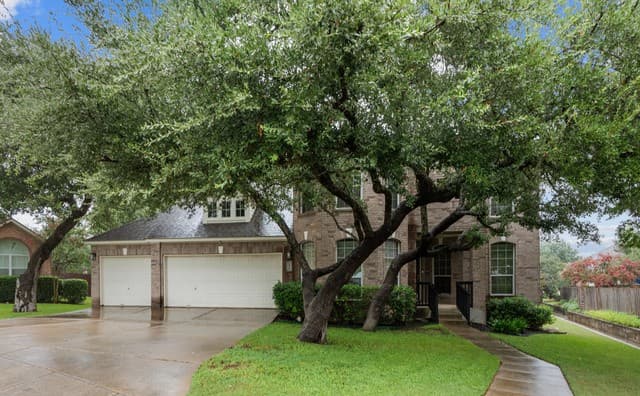 rental at 1519  Lookout Pt in San Antonio, TX — photo 2