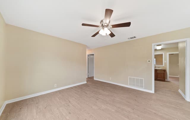 rental at 134  Gayle Ave in San Antonio, TX — photo 4