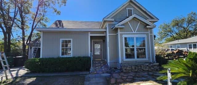 rental at 1908 Monterey in San Antonio TX