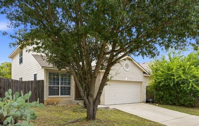 rental at 6010  Wood Pass in San Antonio, TX — photo 2