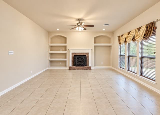 rental at 1410  Camden Cv in San Antonio, TX — photo 5