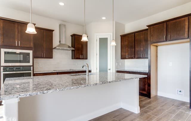 238 Peter Kleid Loop — photo 5