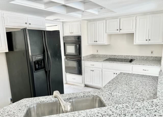 7326 Hidden Hills N — photo 5