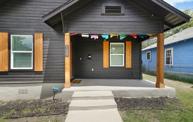 109 Utah St — photo 4