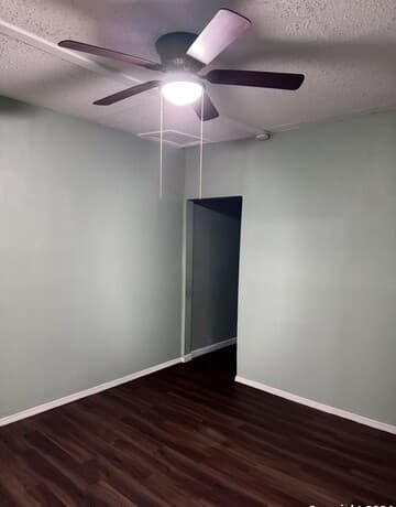 1902 Lennon Ave Unit 2 — photo 2