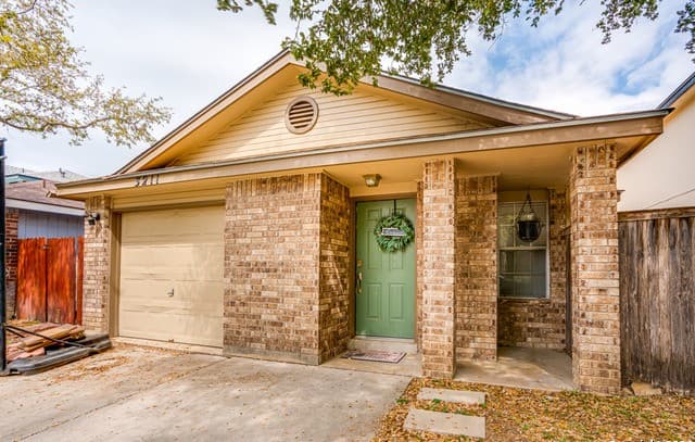 3211 NE Stoney Grove — photo 5