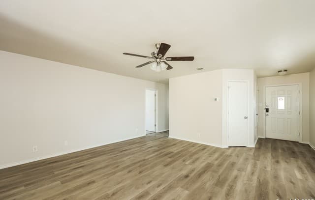 107 Cedron Chase — photo 4