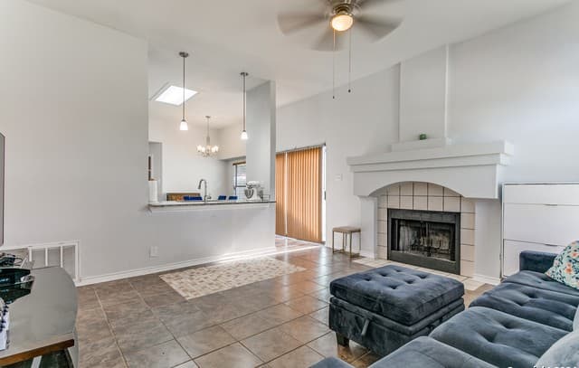 5978 Sunrise Bend Dr — photo 4