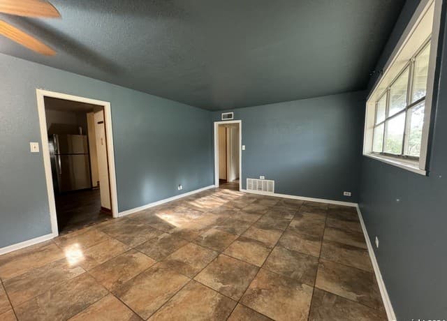 119 Greenlawn Ave — photo 2