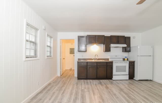 215 Greenlawn Ave Unit B — photo 5