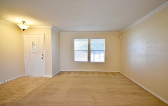 120 Tower Bluff — photo 2