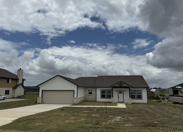 180 Turnberry — photo 2