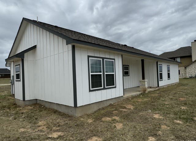 180 Turnberry — photo 3