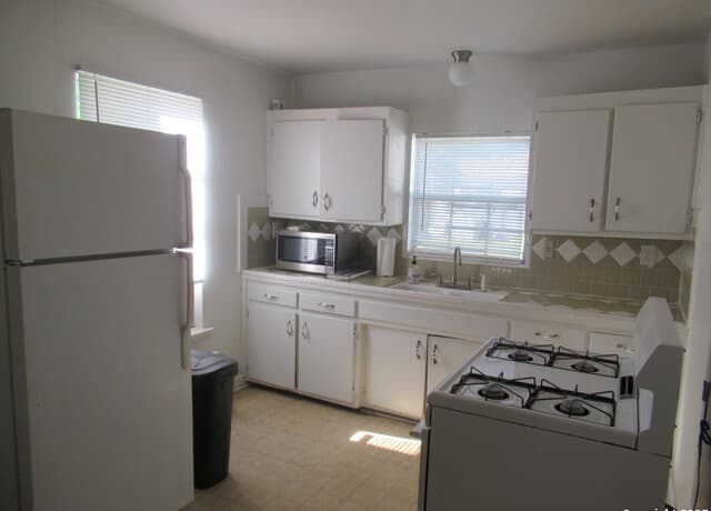 1121 Willow — photo 5