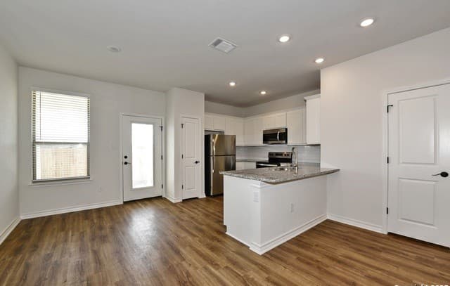 2310 Tulipwood Cove Unit 101 — photo 1