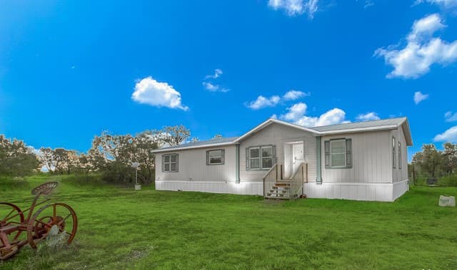 227 Private Road 3531