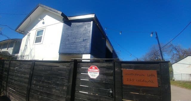 115 CALDWELL ST Caldwell St Unit 3 — photo 1