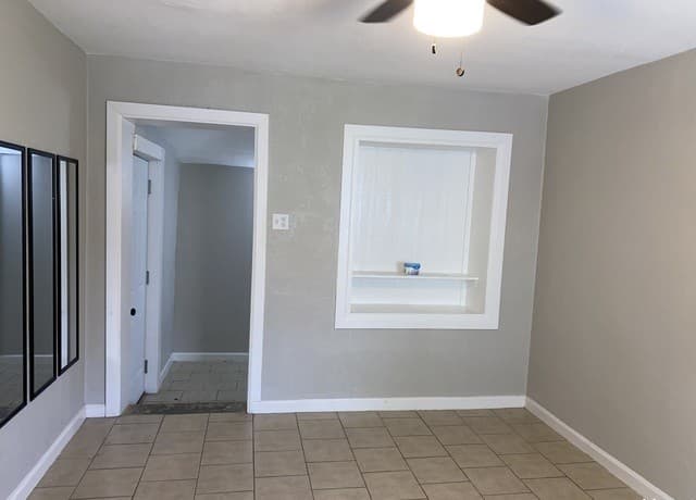 115 CALDWELL ST Caldwell St Unit 3 — photo 3