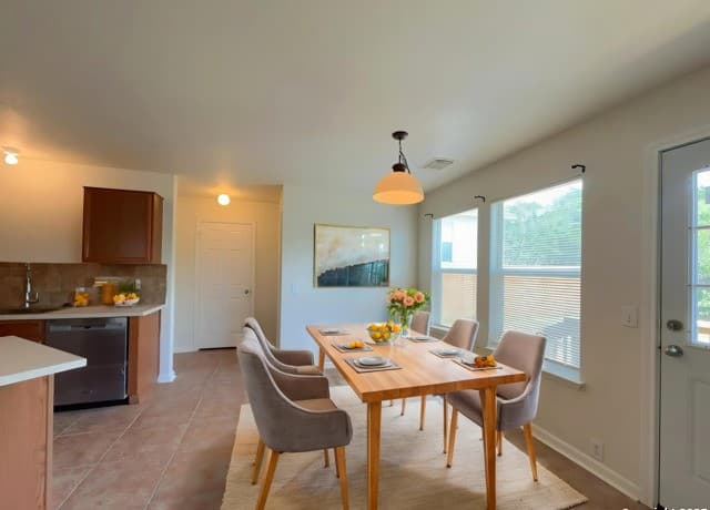 15742 Cotton Tail Lane — photo 4