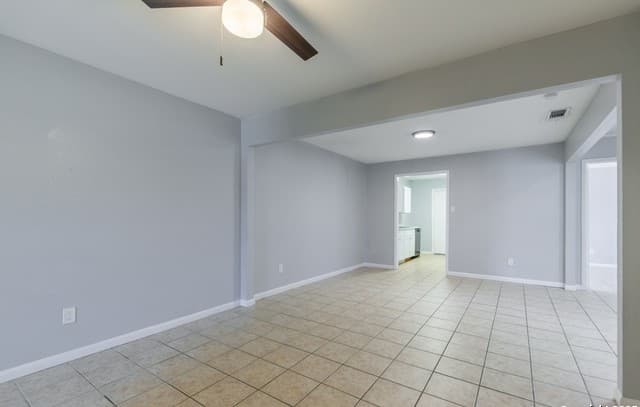 7642 Oak Chase — photo 5