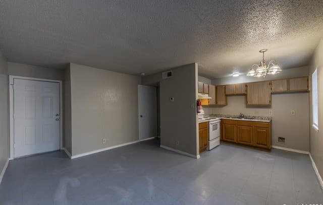 1634 W Woodlawn Unit 2 — photo 3