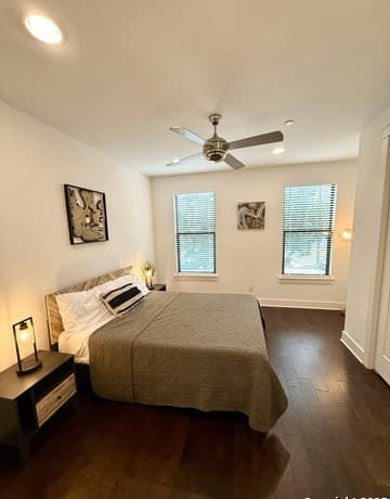 808 E Carson St Unit 102 — photo 3