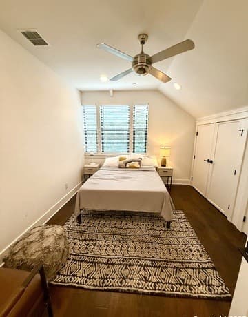 808 E Carson St Unit 102 — photo 5