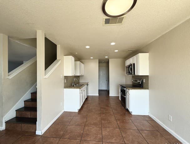 6118 Kensinger Pass — photo 4